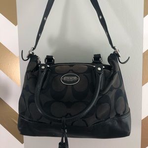 Black shoulder bag